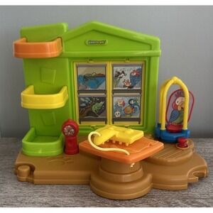 Fisher Price Little People Vet Center Pet Animal Clinic Grooming